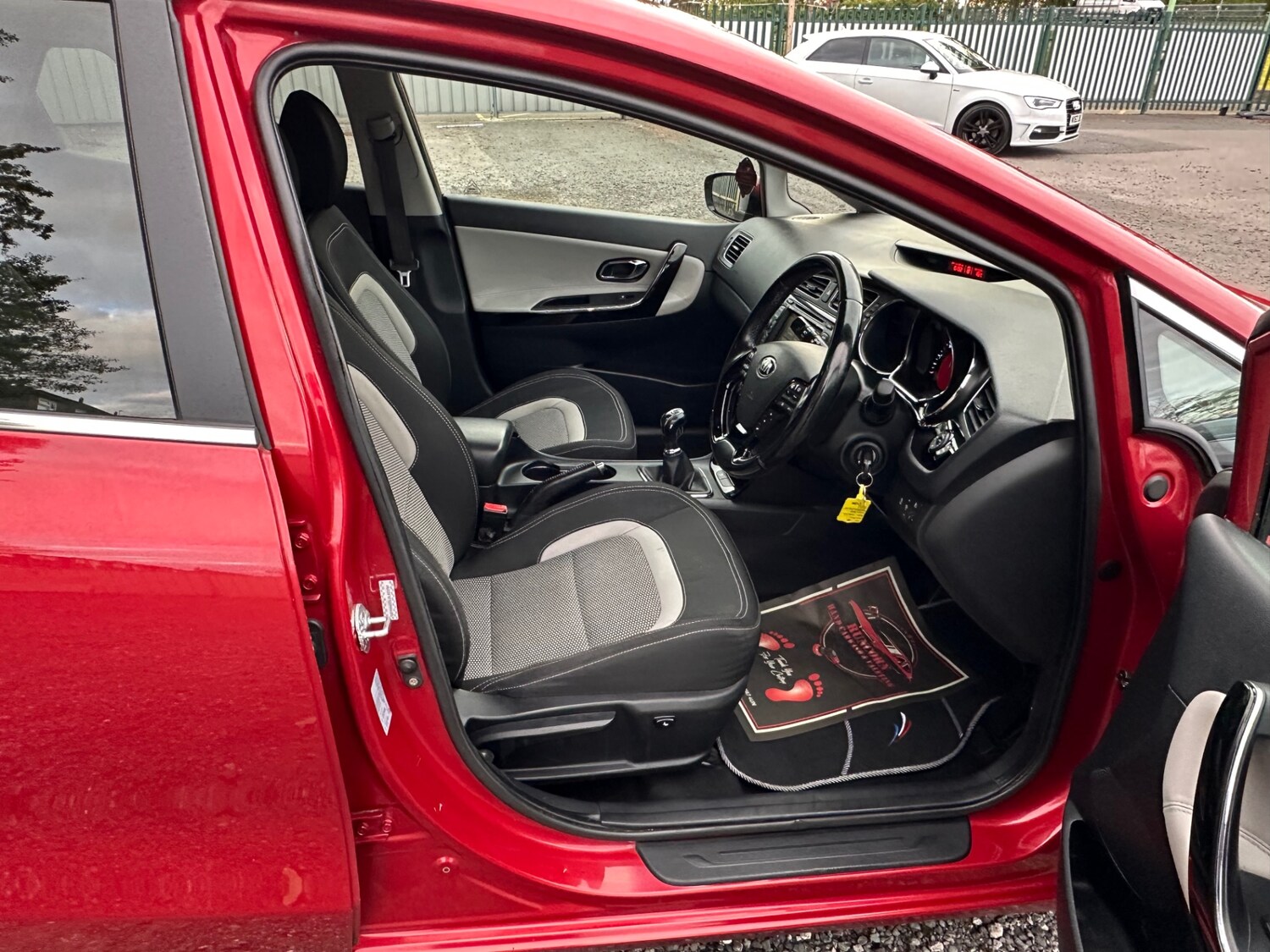 Used Kia Ceed 2012 for sale - 76028367: Photo 16