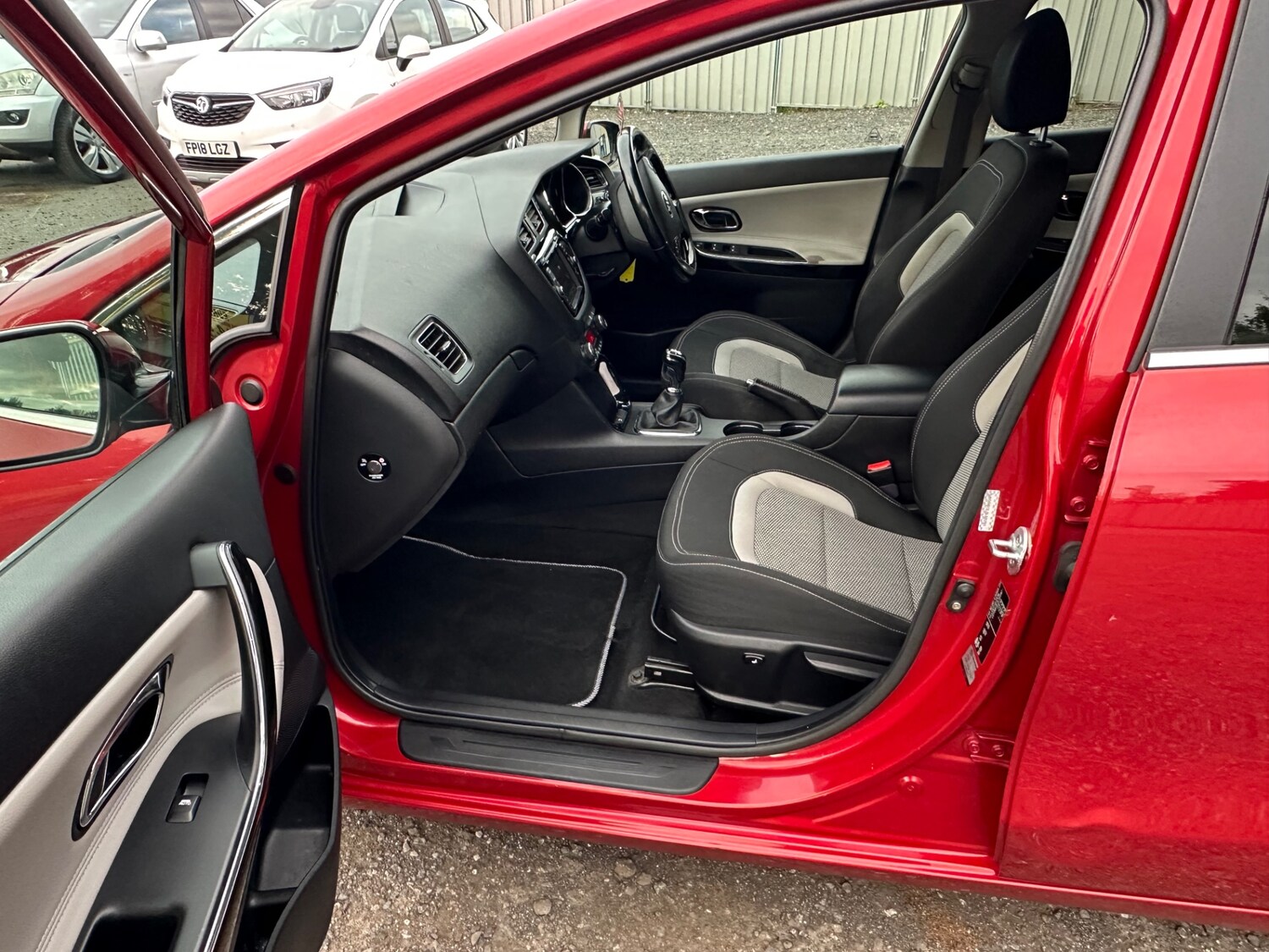 Used Kia Ceed 2012 for sale - 76028367: Photo 47