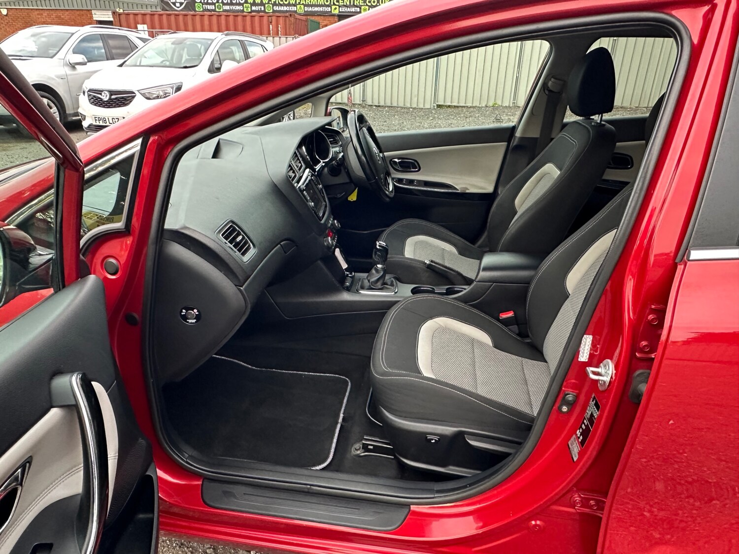 Used Kia Ceed 2012 for sale - 76028367: Photo 48