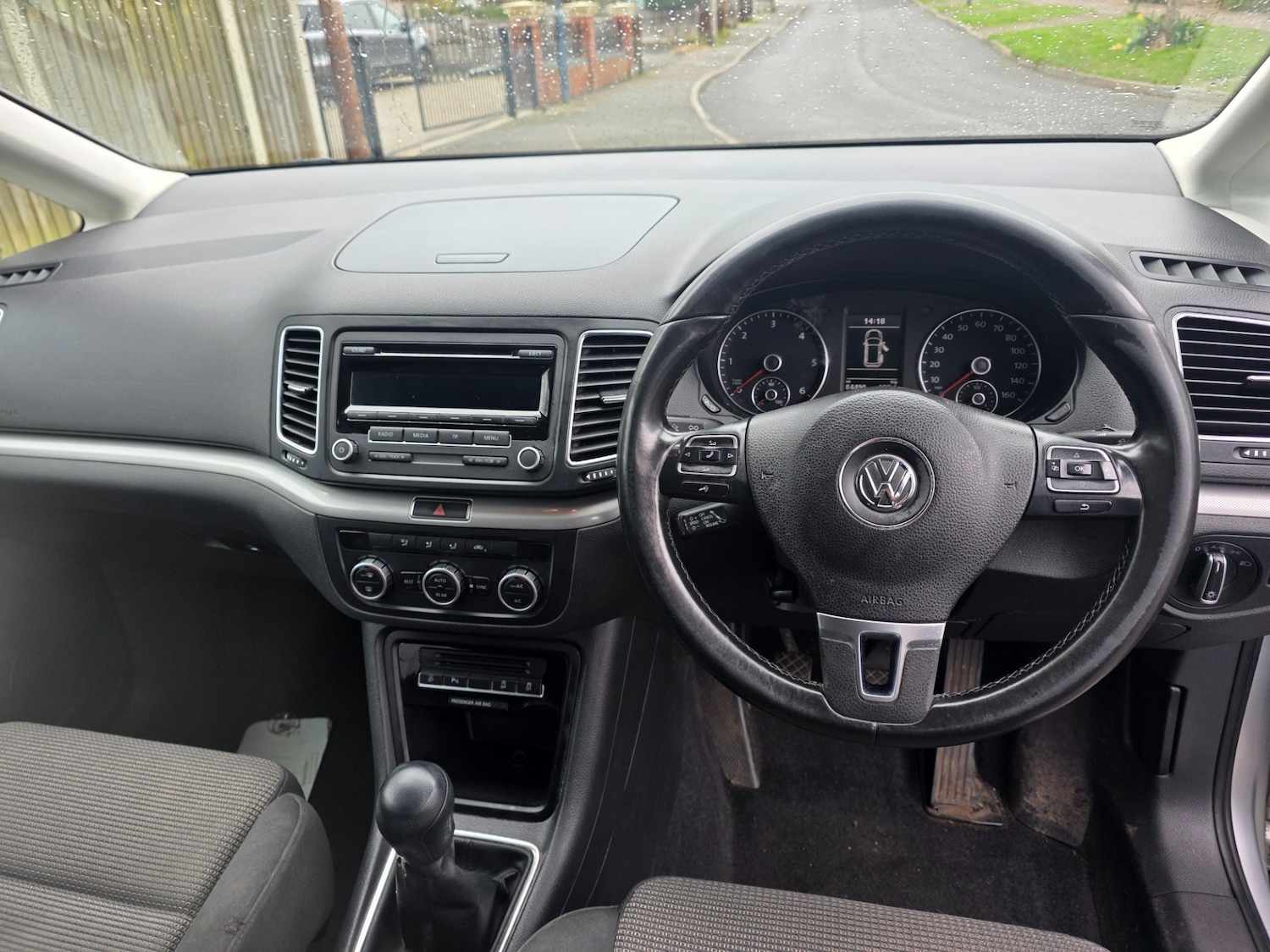 Used Volkswagen Sharan 2015 for sale - 77902845: Photo 13