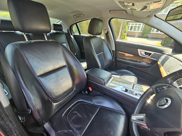 Used Jaguar XF 2013 for sale - 76206288: Photo 8