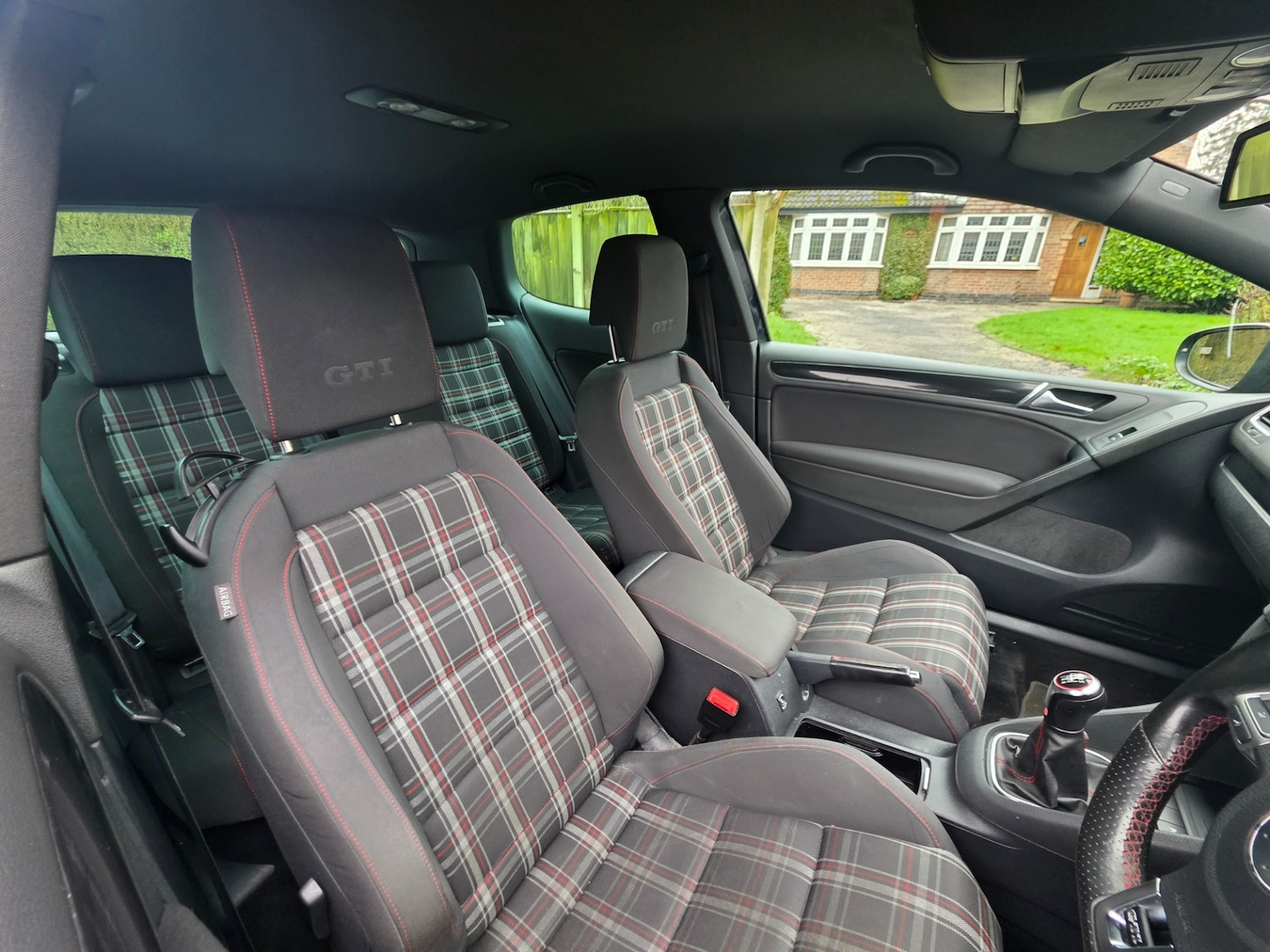 Used Volkswagen Golf 2011 for sale - 77490399: Photo 8