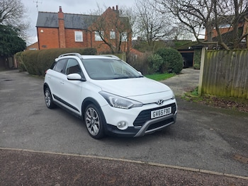 Used Hyundai i20 2016 for sale - 77530623: Photo