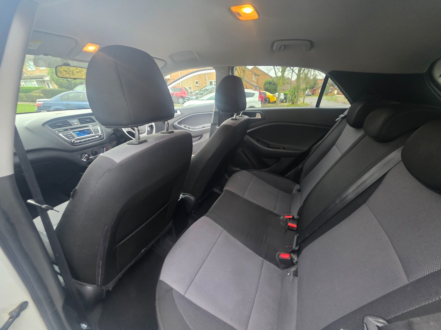 Used Hyundai i20 2016 for sale - 77530623: Photo 9