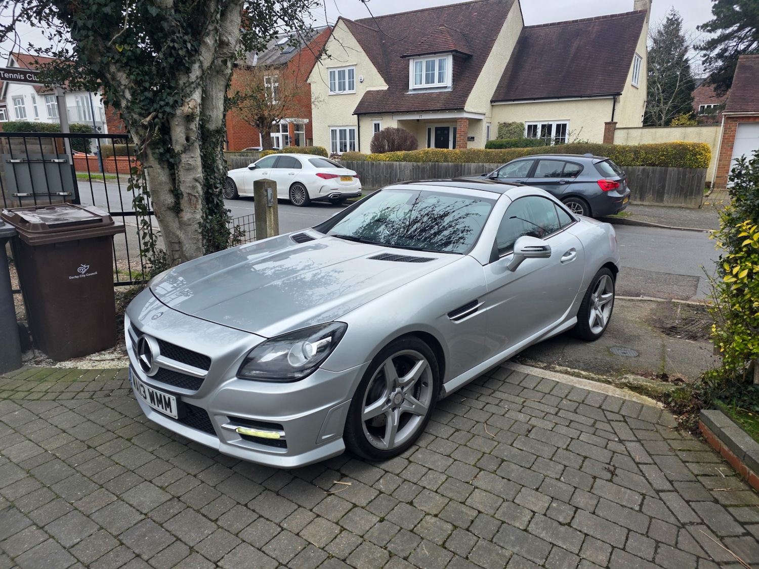 Used Mercedes-Benz SLK 2013 for sale - 77592011: Photo 11