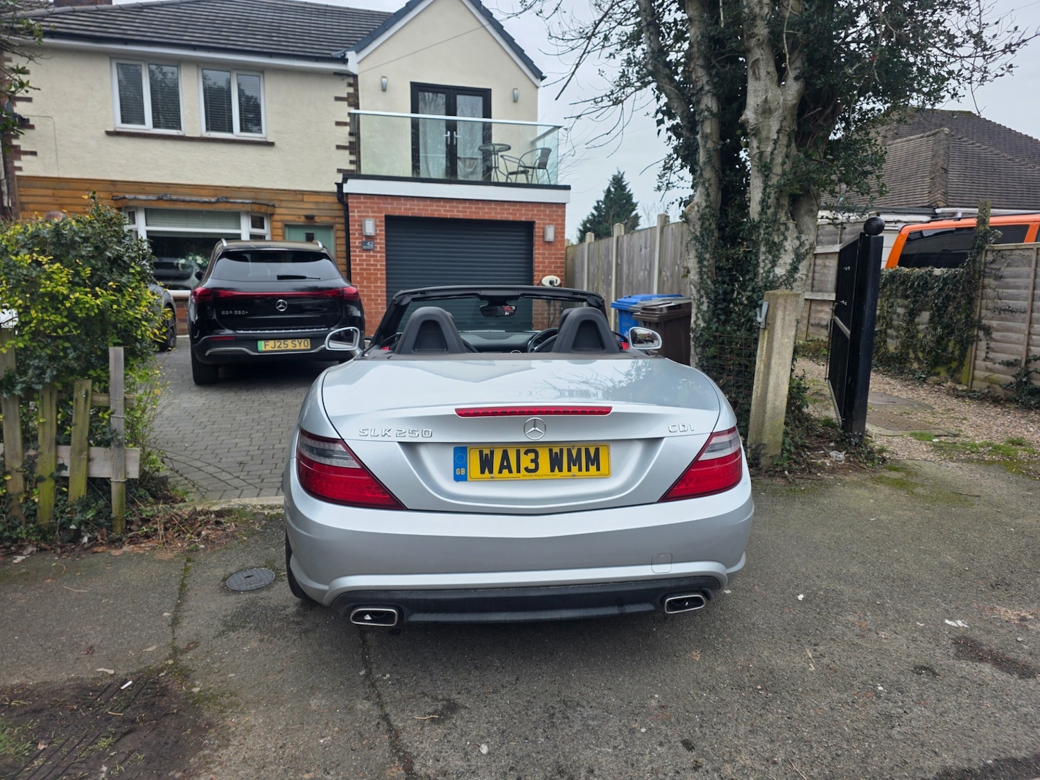 Used Mercedes-Benz SLK 2013 for sale - 77592011: Photo 4