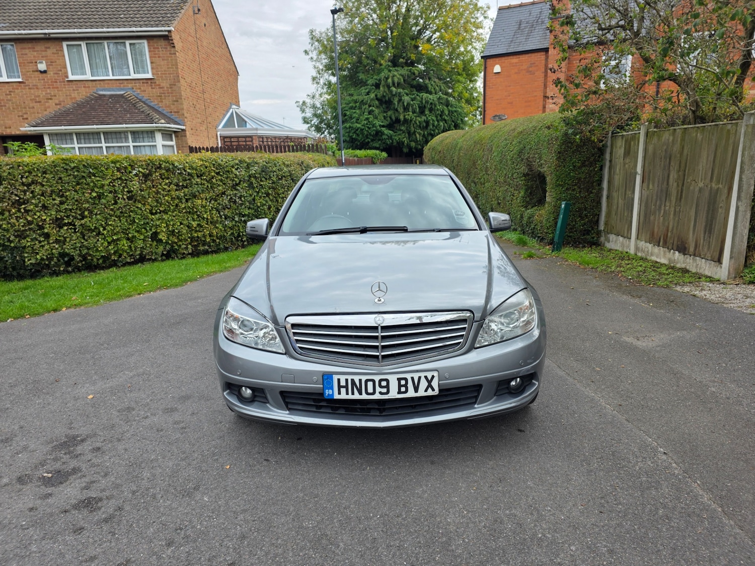 Used Mercedes-Benz C Class 2009 for sale - 76143339: Photo 2