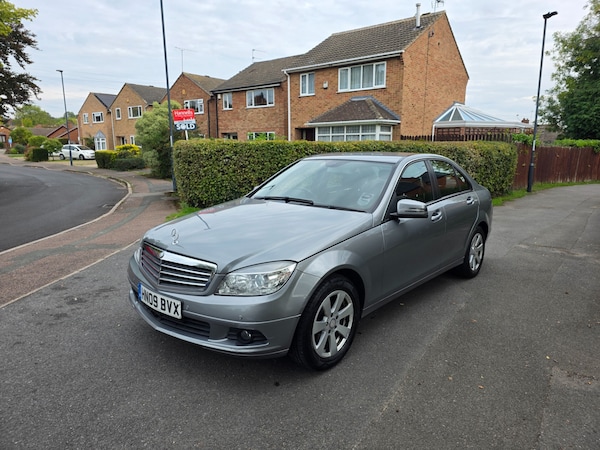 Used Mercedes-Benz C-Class 2009 for sale - 76143339: Photo 3