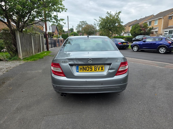 Used Mercedes-Benz C-Class 2009 for sale - 76143339: Photo 5