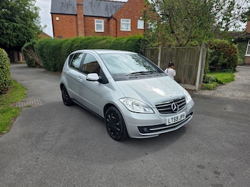 Used Mercedes-Benz A-Class 2010 for sale - 75761283: Photo