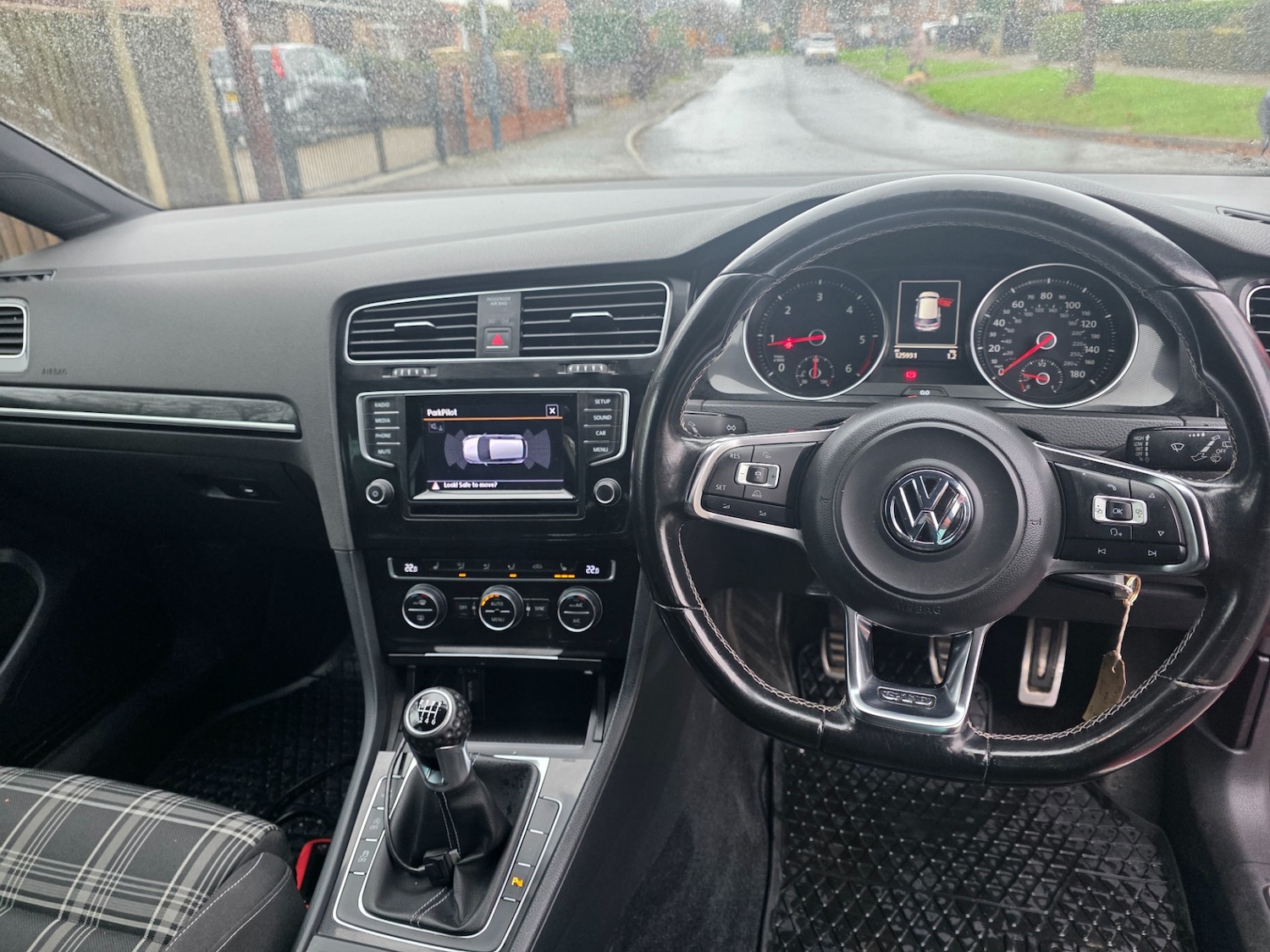 Used Volkswagen Golf 2015 for sale - 76748392: Photo 11