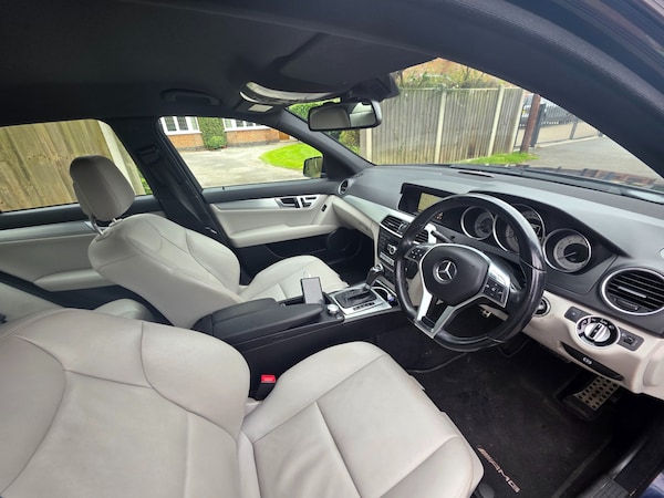 Used Mercedes-Benz C-Class 2012 for sale - 76205601: Photo 9