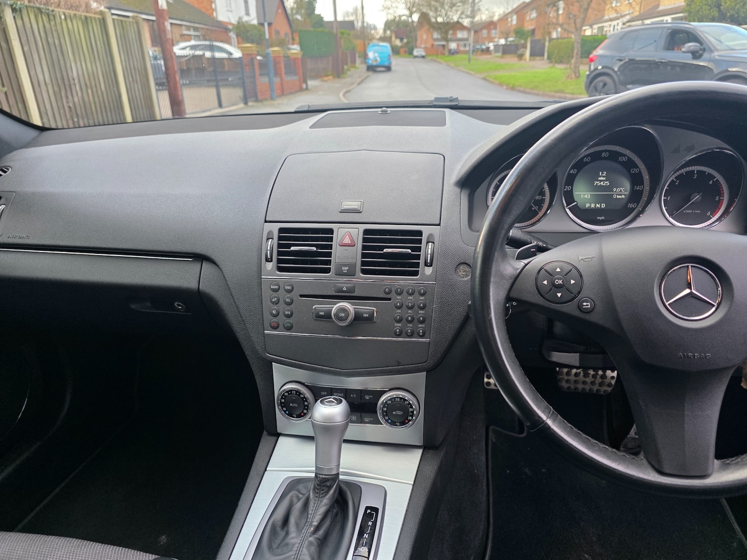 Used Mercedes-Benz C Class 2010 for sale - 77236967: Photo 11