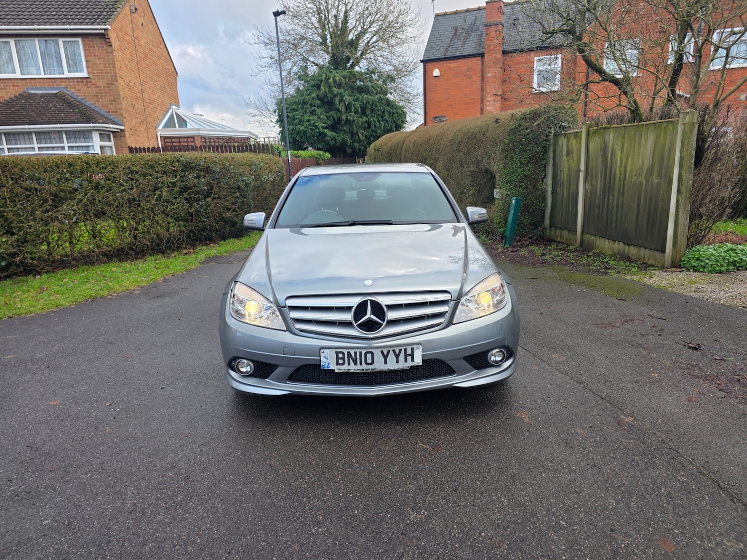 Used Mercedes-Benz C Class 2010 for sale - 77236967: Photo 2