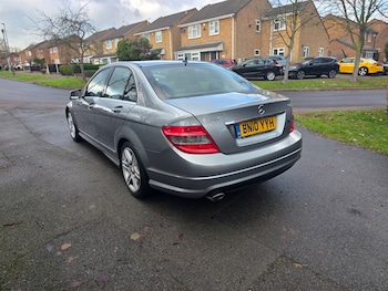 Used Mercedes-Benz C Class 2010 for sale - 77236967: Photo