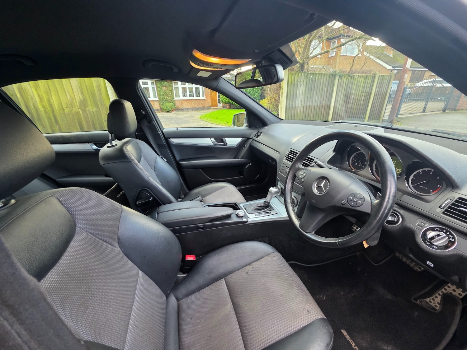 Used Mercedes-Benz C Class 2010 for sale - 77236967: Photo 9