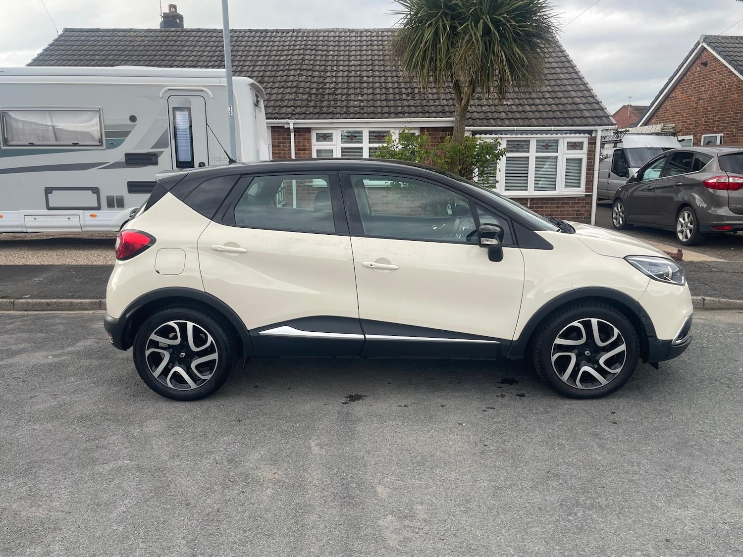 Used Renault Captur 2014 for sale - 78105491: Photo 7