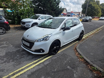 Used Peugeot 208 2016 for sale - 79614674: Photo