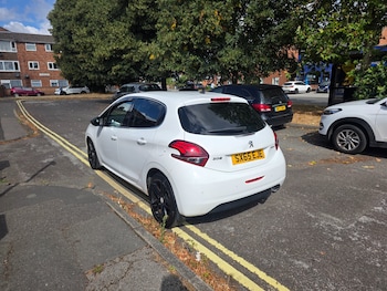 Used Peugeot 208 2016 for sale - 79614674: Photo