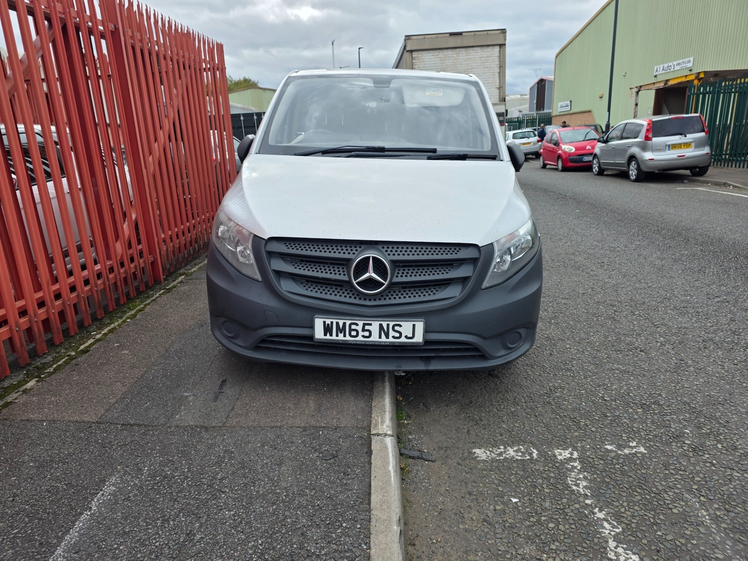 Used Mercedes-Benz Vito 2015 for sale - 76194231: Photo 2