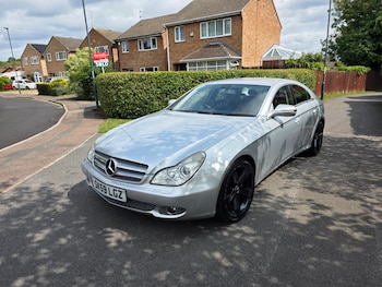 Used Mercedes-Benz CLS 2009 for sale - 75536002: Photo