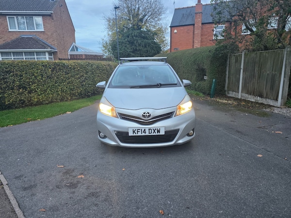Used Toyota Yaris 2014 for sale - 76346103: Photo 2