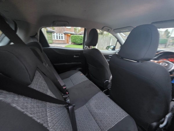 Used Toyota Yaris 2014 for sale - 76346103: Photo 9
