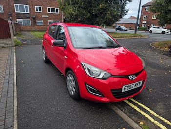 Used Hyundai i20 2013 for sale - 79684589: Photo