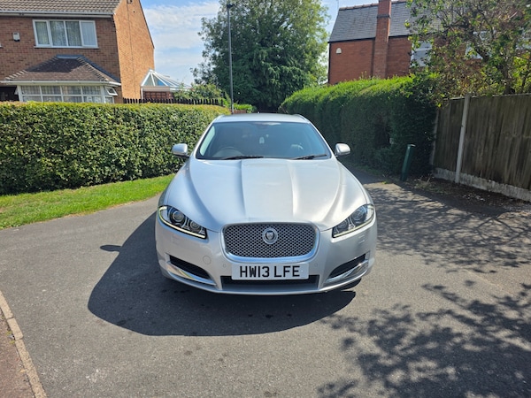 Used Jaguar XF 2013 for sale - 75545660: Photo 2