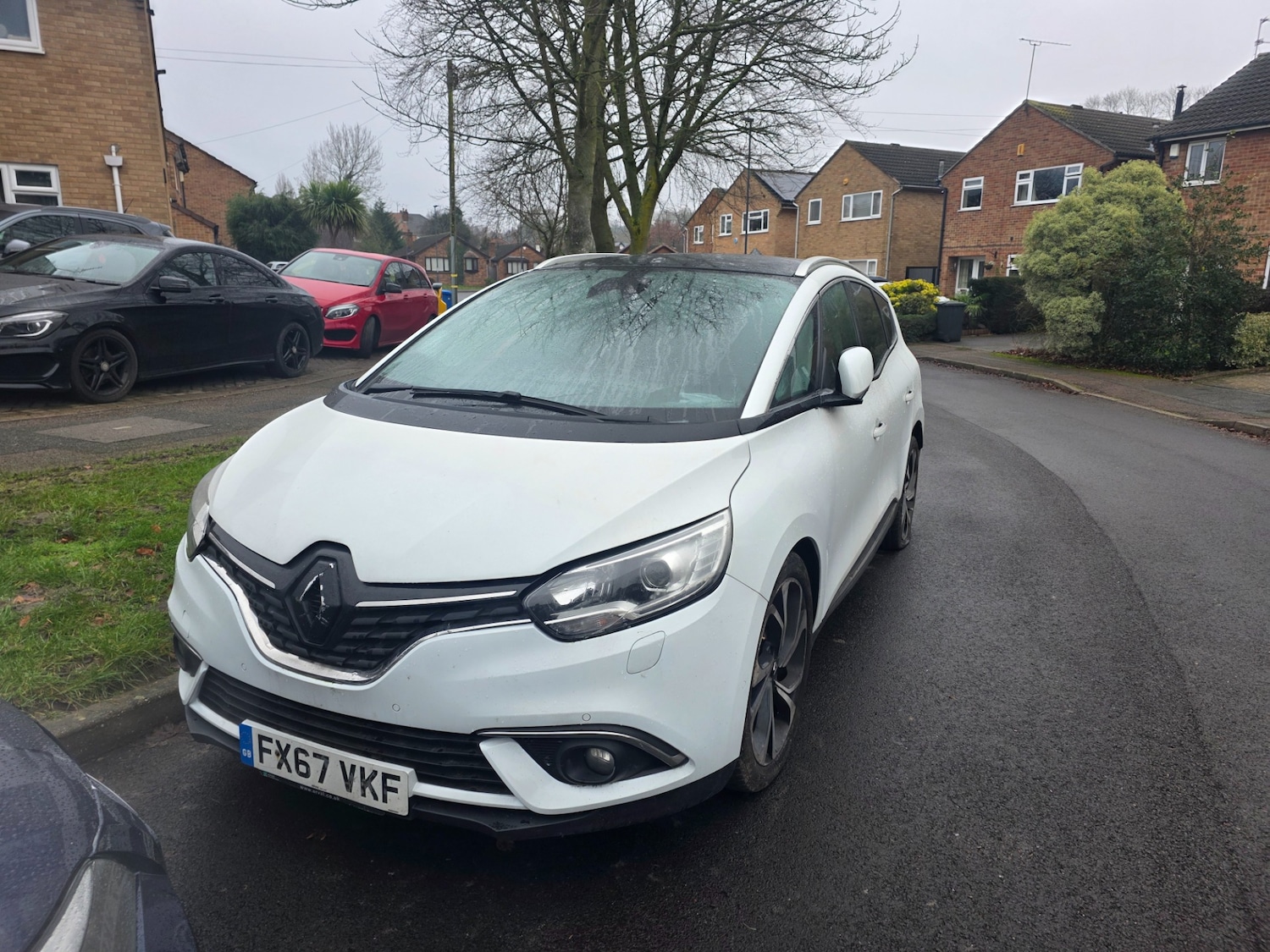 Used Renault Grand Scenic 2017 for sale - 77501231: Photo 2
