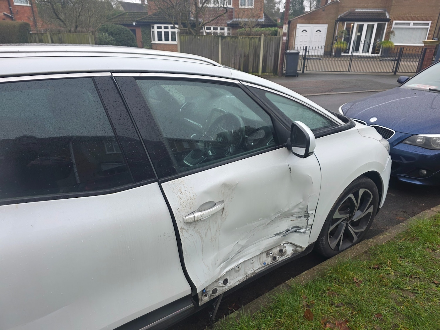 Used Renault Grand Scenic 2017 for sale - 77501231: Photo 6