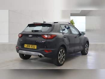 Used Kia Stonic 2018 for sale - 79650023: Photo