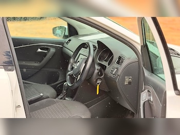 Used Volkswagen Polo undefined for sale - 79366488: Photo