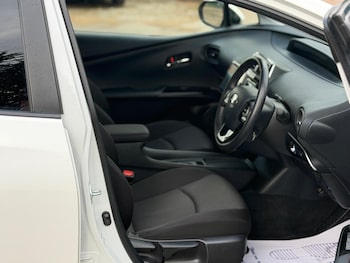 Used Toyota Prius 2022 for sale - 78583653: Photo