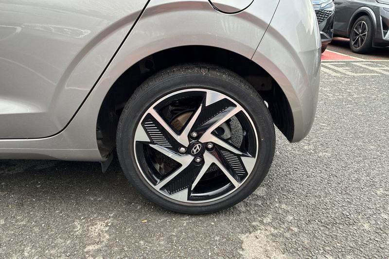 Used Hyundai i10 2022 for sale - 77161074: Photo 9