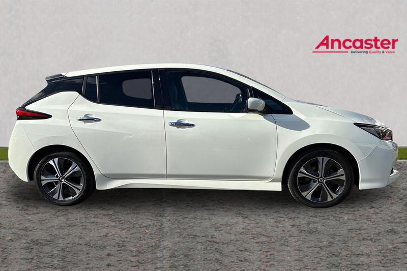 Used Nissan Leaf 2020 for sale - 77557137: Photo 2
