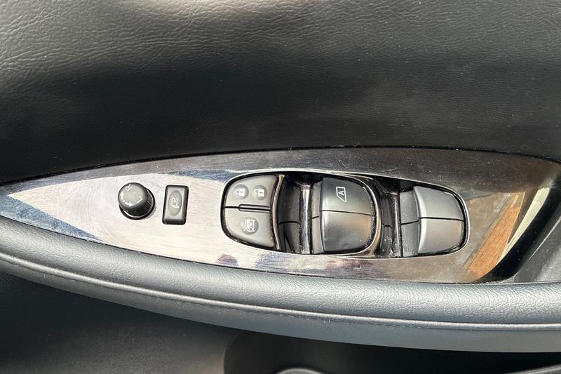 Used Nissan Leaf for sale - 77161077: Photo 16