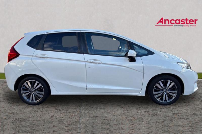 Used Honda Jazz 2017 for sale - 76594573: Photo 2