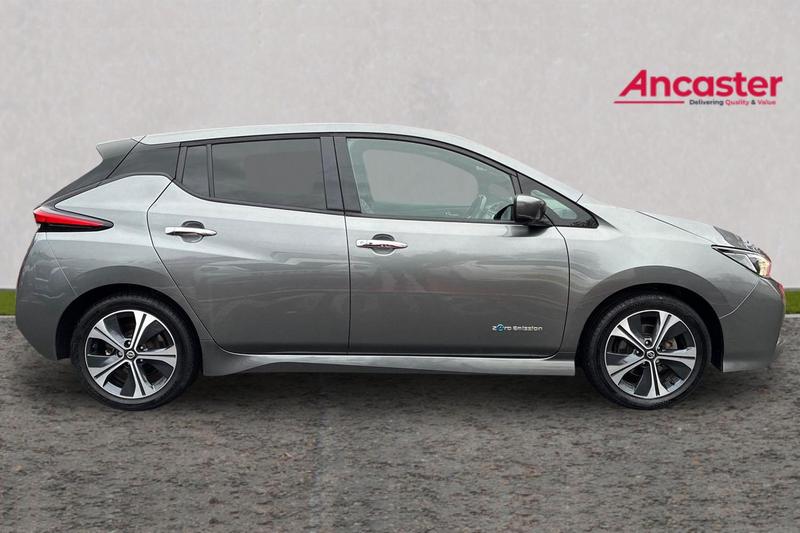 Used Nissan Leaf 2020 for sale - 76971920: Photo 2