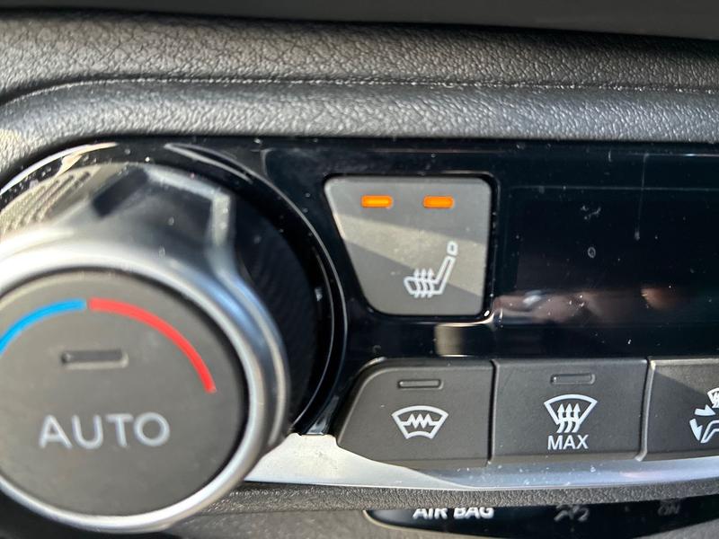 Used Nissan Juke 2023 for sale - 78059319: Photo 25