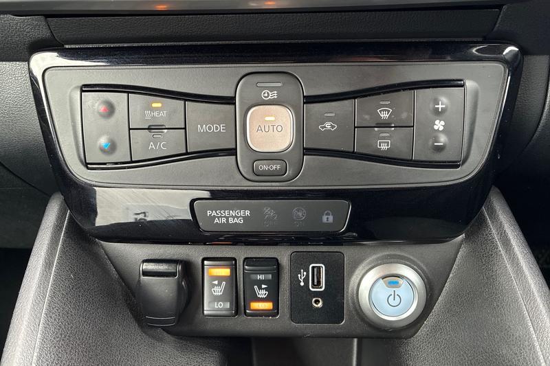 Used Nissan Leaf 2020 for sale - 76664880: Photo 15