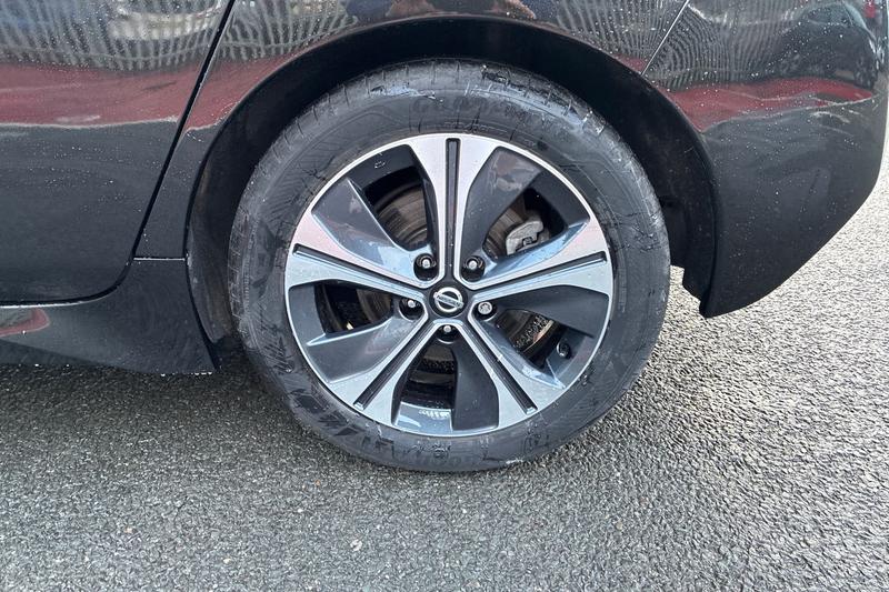 Used Nissan Leaf 2021 for sale - 77483177: Photo 9