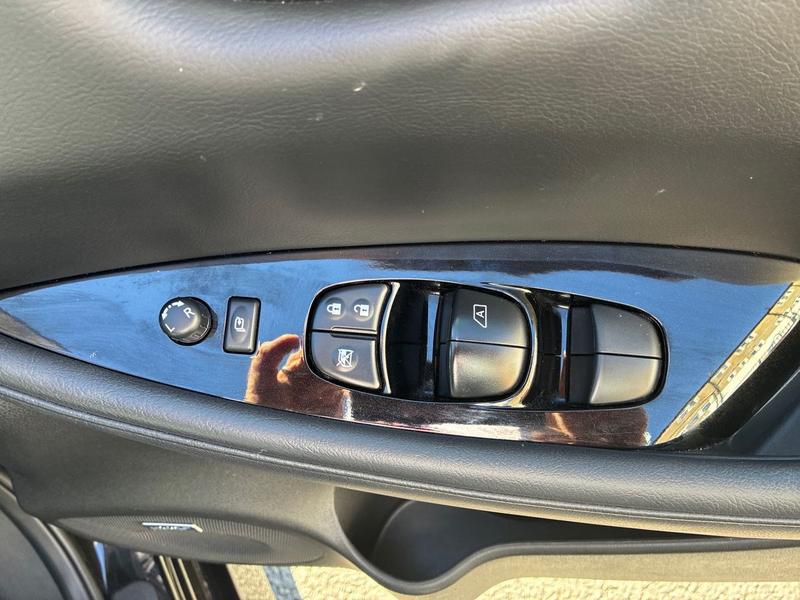 Used Nissan Leaf 2021 for sale - 77975903: Photo 16