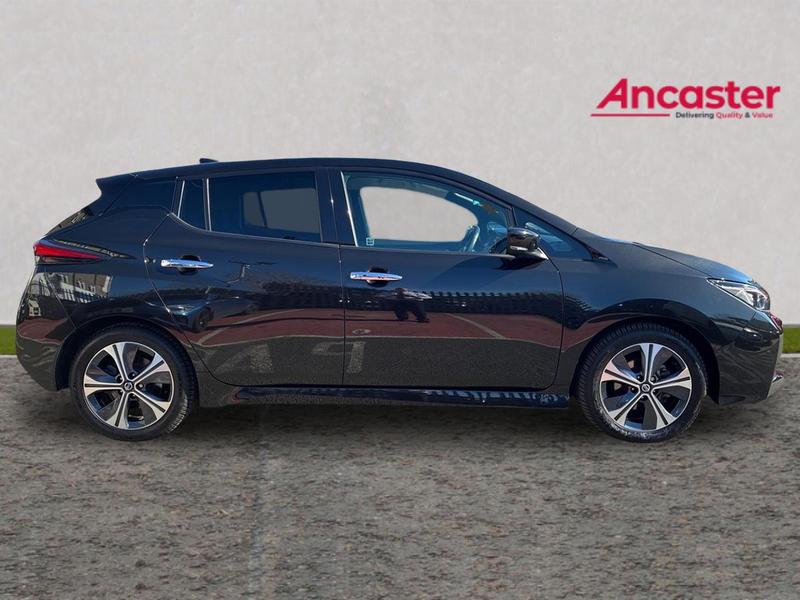 Used Nissan Leaf 2021 for sale - 77975903: Photo 2