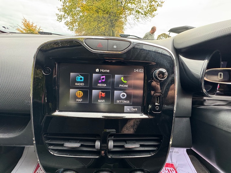 Used Renault Clio 2014 for sale - 76218731: Photo 13