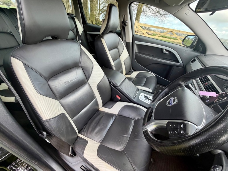 Used Volvo V70 2011 for sale - 77720749: Photo 12