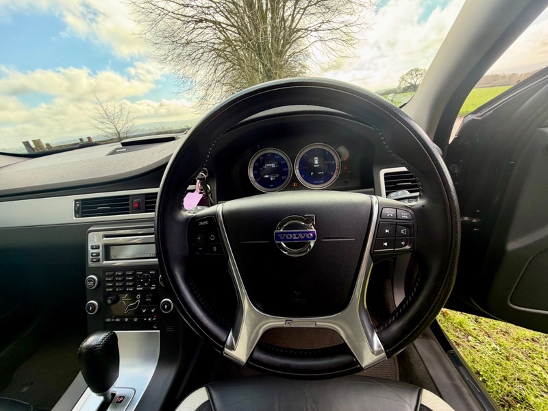 Used Volvo V70 2011 for sale - 77720749: Photo 15