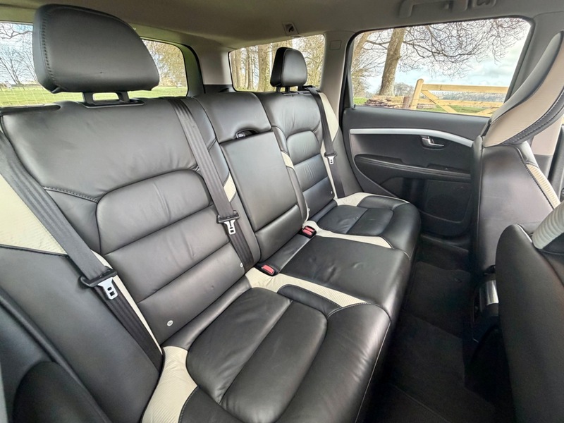 Used Volvo V70 2011 for sale - 77720749: Photo 16