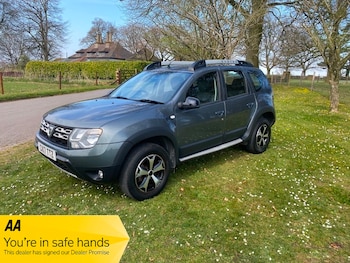 Used Dacia Duster 2017 for sale - 76218732: Photo