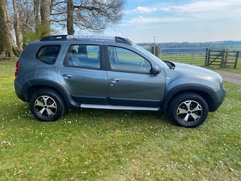 Used Dacia Duster 2017 for sale - 76218732: Photo